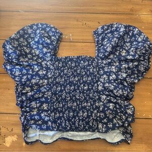 Celebrity Pink Navy Floral Puff Sleeve Crop Top, Elastic band sleeves, SZ L